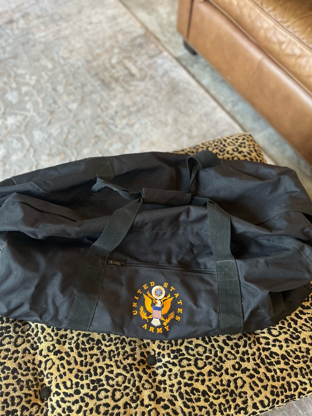 UNITED STATES ARMY | Large Duffel Bag | Embroidered Logo | Black
20x30”